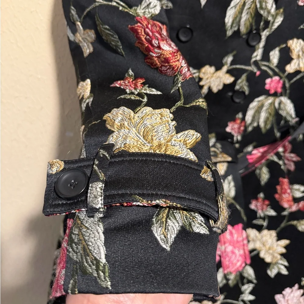 Gal Meets Glam Dominique‎ Coat Size Medium Floral Embroidered Longline Belted